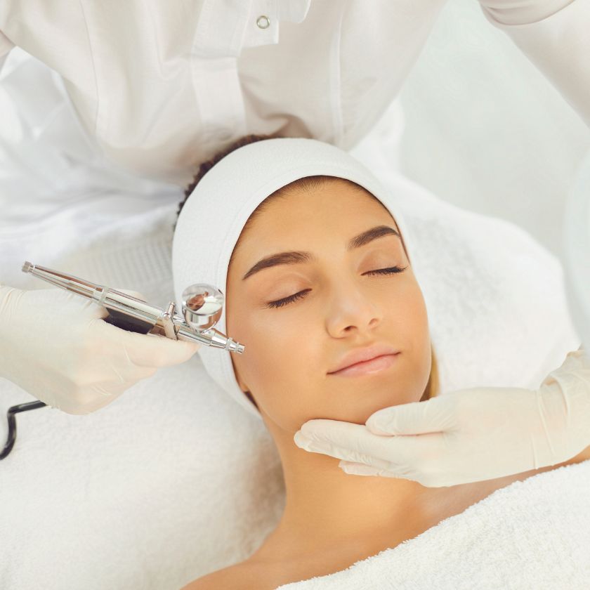 Oxygen Facial at SINIMA Salon