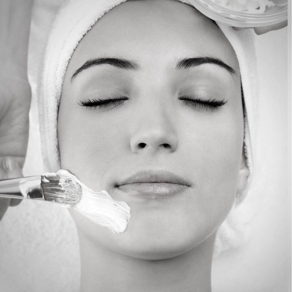 Experience Luxurious Beauty with Chery's Facial Service at Sinima Salon Kochi - Expert Skincare for a Radiant You.